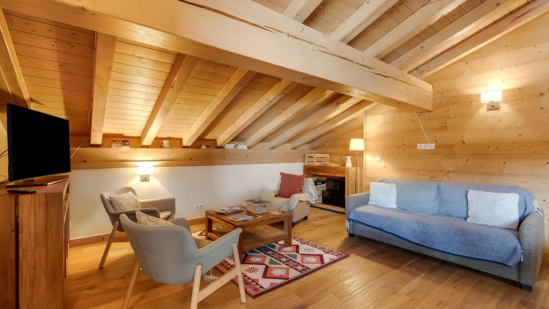 아파트 L'Ours Bleu B33 Ski -In Ski -Out - Happy Rentals 발로시네